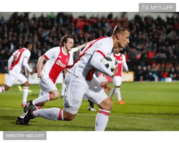 阿贾克斯防守体系崩溃 预期失球值高居联赛倒数第三 阿贾克斯防守体系崩溃 预期失球值高居联赛倒数第三