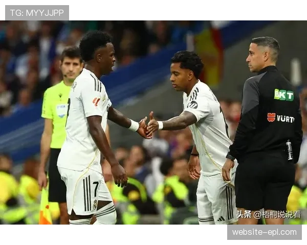 罗德里戈在皇马锋线的角色适应性及其战术价值分析 罗德里戈在皇马锋线的角色适应性及其战术价值分析